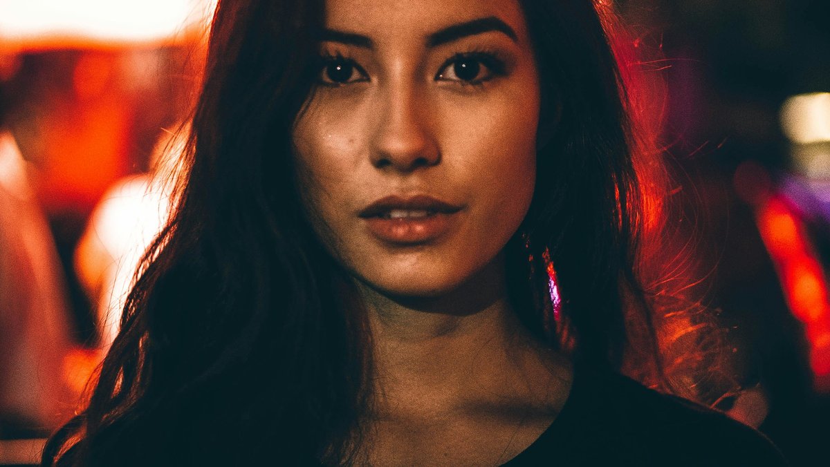 Laura L.